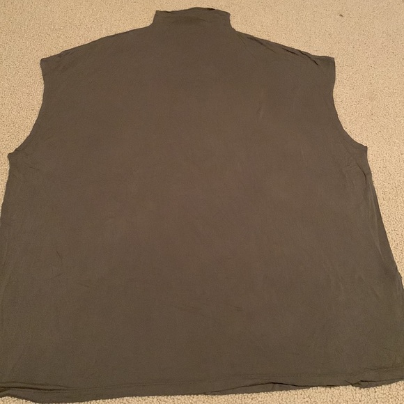 ASOS Design Large Unisex Olive Green Sleeveless Mock Turtleneck Top - Picture 1 of 6
